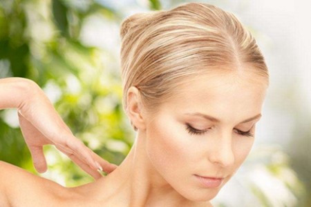 脸上长脂肪粒怎么办?达人传授去脂肪粒的秘诀