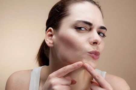 经验:脸上长痘痘怎么排毒 教你调理祛痘法则